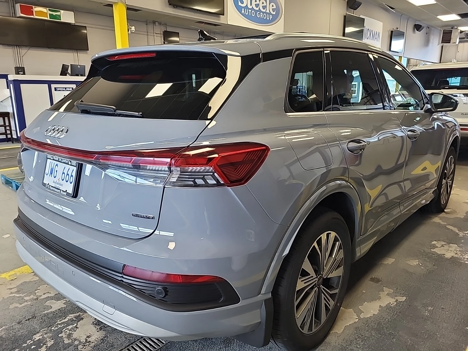 Audi Q4 Е-tron 50 QUATTRO, снимка 2 - Автомобили и джипове - 56422703