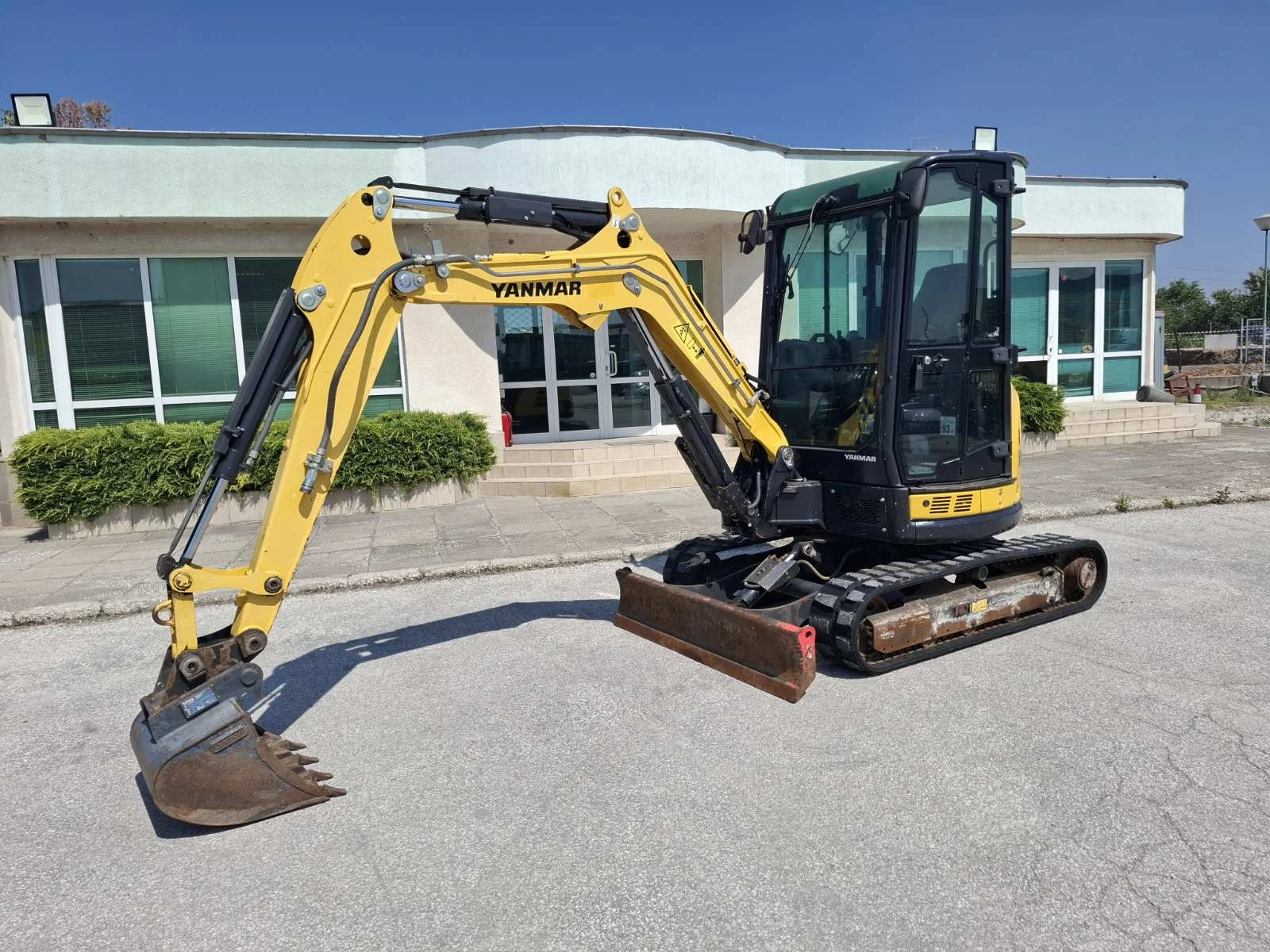 Багер Yanmar VIO 33 - изображение 3