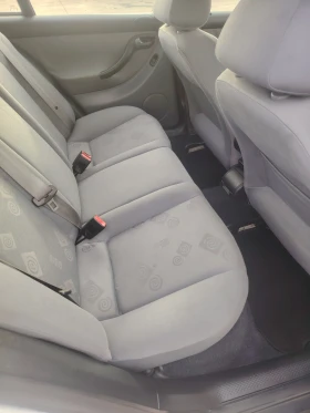 Seat Leon - 1900 € / 3716.08 лв. - 42876019 11