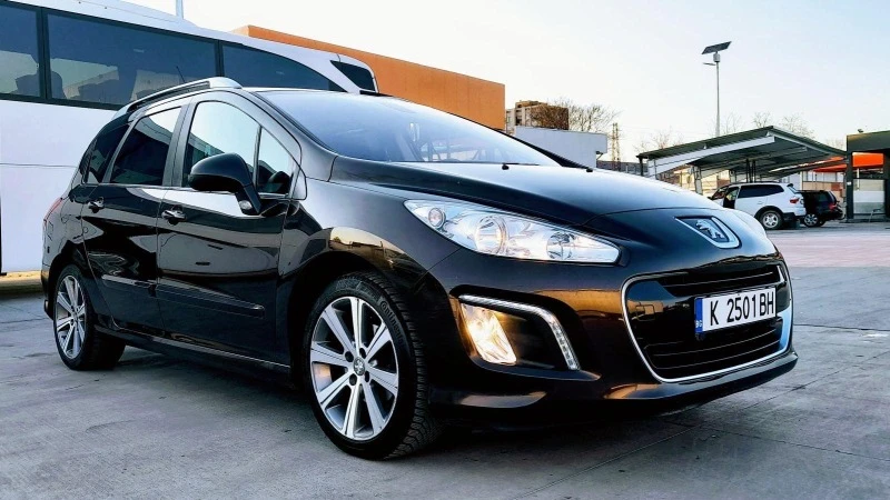 Peugeot 308 SW 1.6 e-HDI, снимка 2 - Автомобили и джипове - 47360480