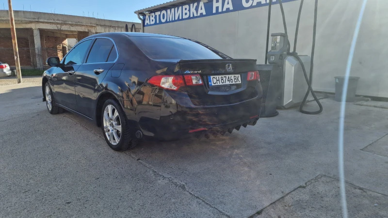 Honda Accord 2.0i, снимка 16 - Автомобили и джипове - 47252573