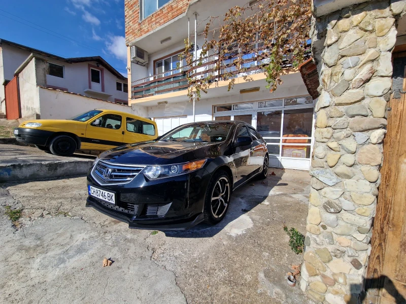 Honda Accord 2.0i, снимка 1 - Автомобили и джипове - 47252573