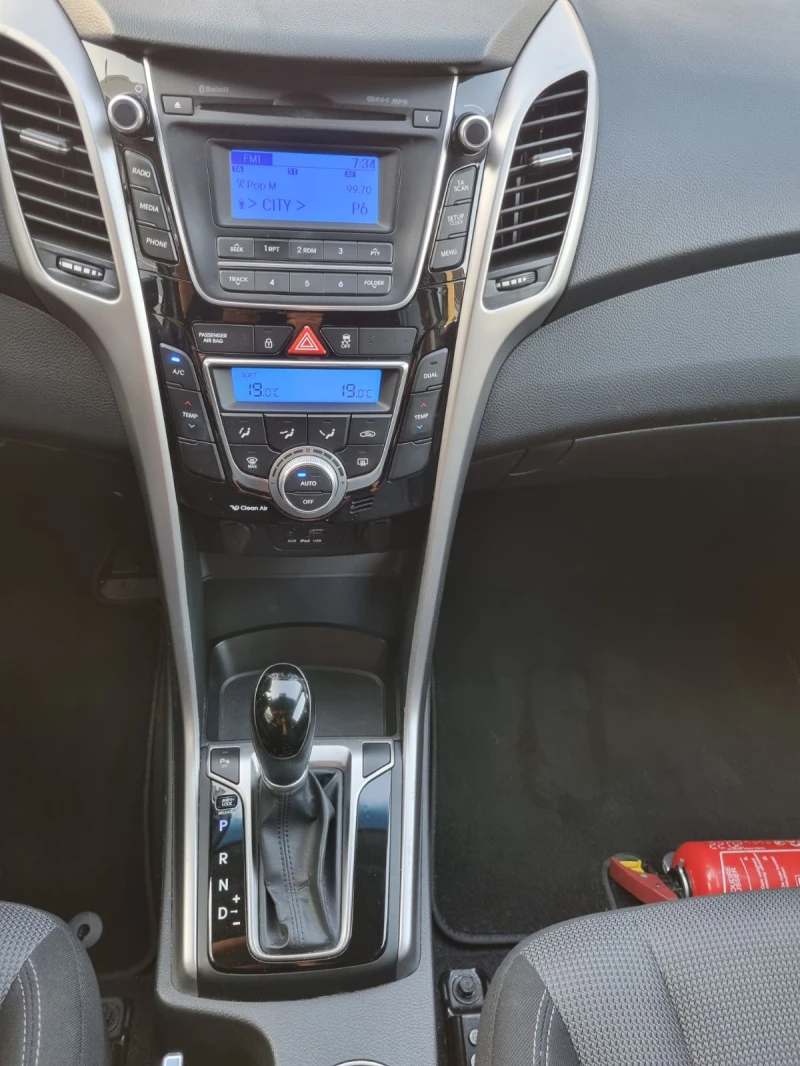 Hyundai I30 1.6 , снимка 9 - Автомобили и джипове - 46992267