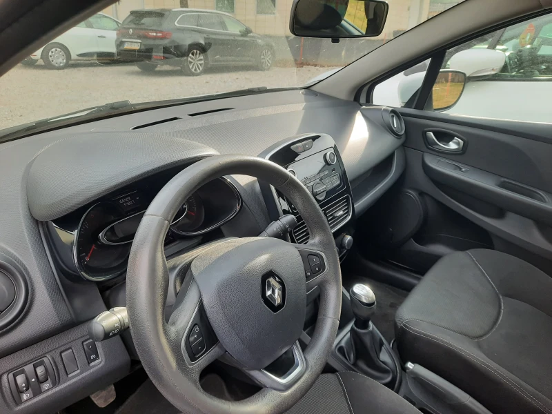 Renault Clio, снимка 16 - Автомобили и джипове - 47923483