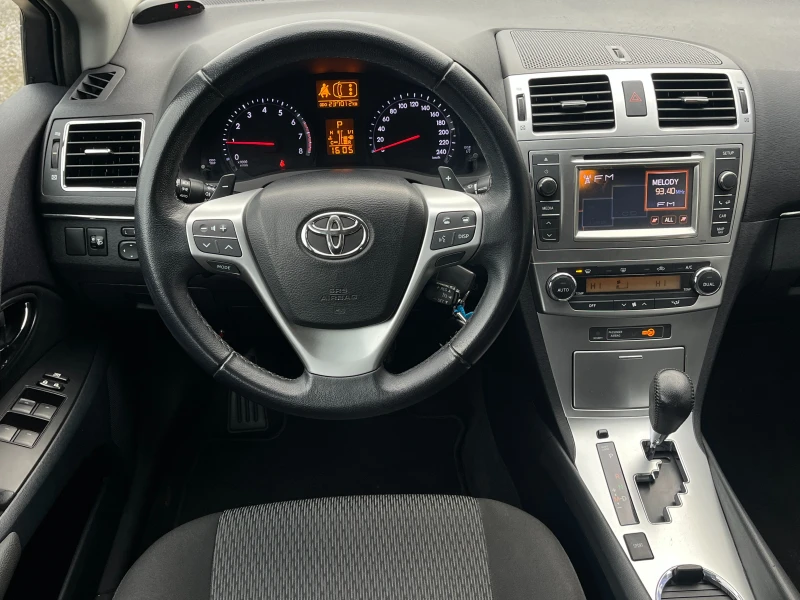 Toyota Avensis 2.0i АВТОМАТИК FACELIFT, снимка 8 - Автомобили и джипове - 48385495