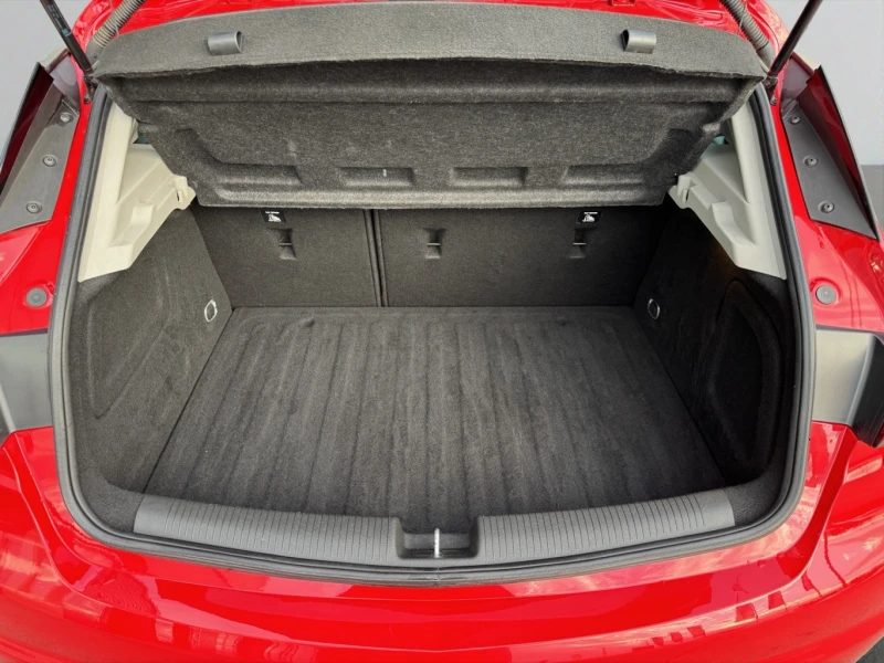 Opel Astra Innovation 1.4T АТ6, Гаранция 12м/25000км., снимка 11 - Автомобили и джипове - 48843470