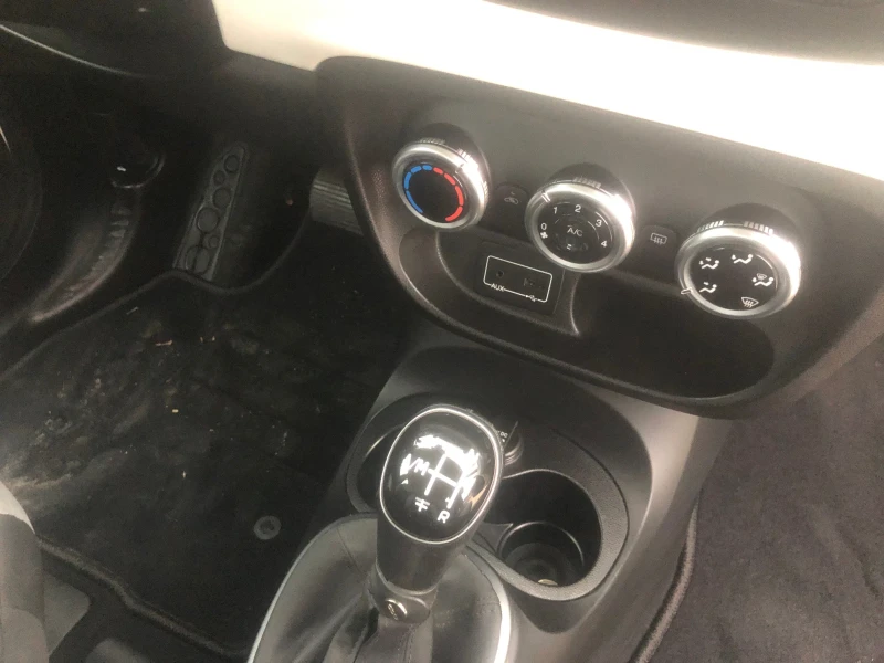 Fiat 500L Автоматик, снимка 16 - Автомобили и джипове - 51857953