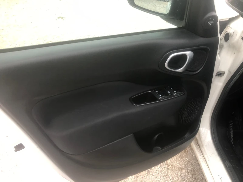 Fiat 500L Автоматик, снимка 11 - Автомобили и джипове - 51857953