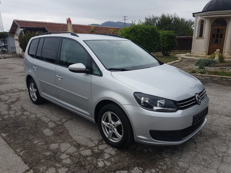 VW Touran 1.6TDI 7места, снимка 3 - Автомобили и джипове - 51977900