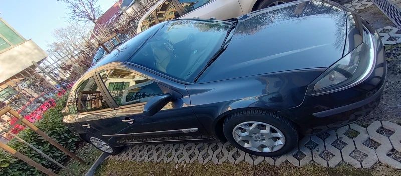 Renault Laguna 1, 6 16V 112 к.с. - Газ/ Бензин , снимка 2 - Автомобили и джипове - 52485303