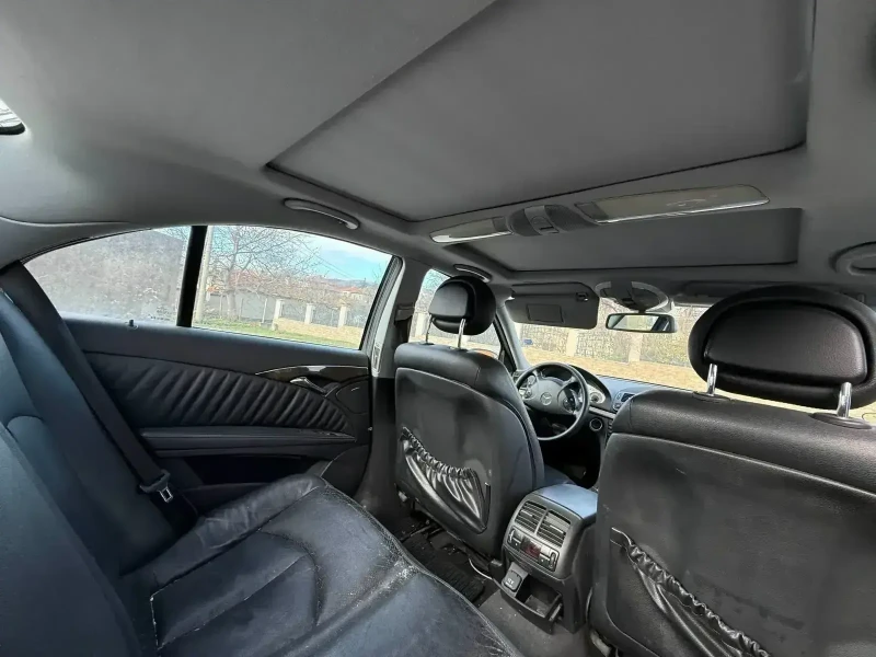 Mercedes-Benz E 280 Mercedes-Benz E 280 4-Matic Avantgarde, снимка 13 - Автомобили и джипове - 52615547