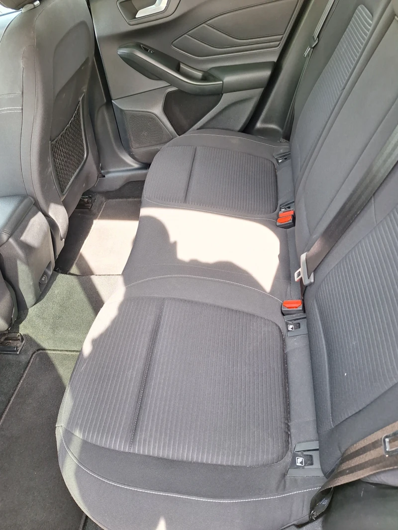 Ford Focus Бензин 1.5 -150к.с., снимка 10 - Автомобили и джипове - 52741649