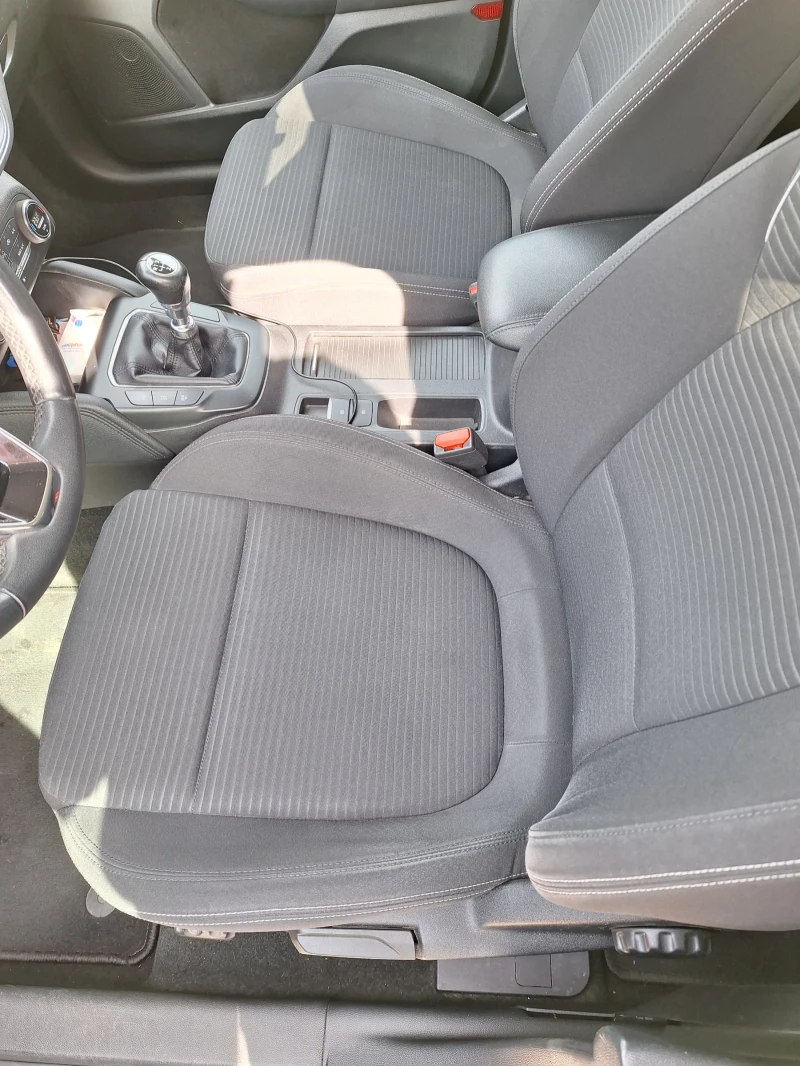 Ford Focus Бензин 1.5 -150к.с., снимка 9 - Автомобили и джипове - 52741649