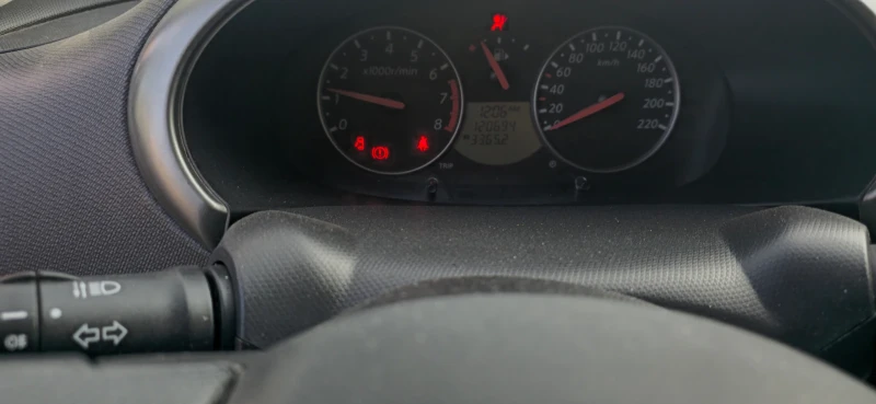 Nissan Micra 1.2i, снимка 7 - Автомобили и джипове - 53405272