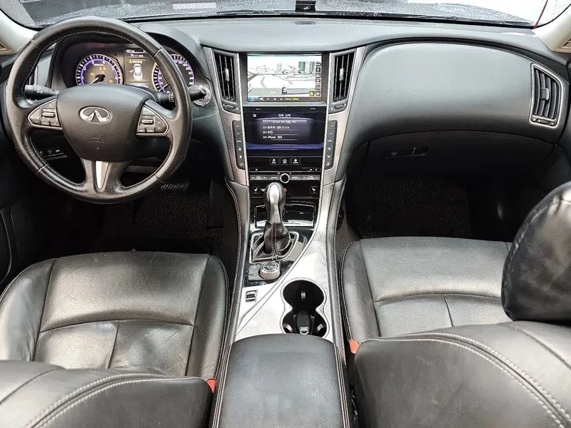 Infiniti Q50 Premium 2.2 Дизел, снимка 3 - Автомобили и джипове - 55439352