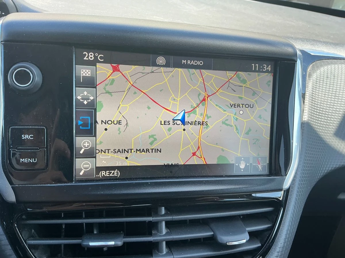 Peugeot 2008 ������* ���������* Apple* CarPlay* �������* ���� * | Mobile.bg � ����������� 11