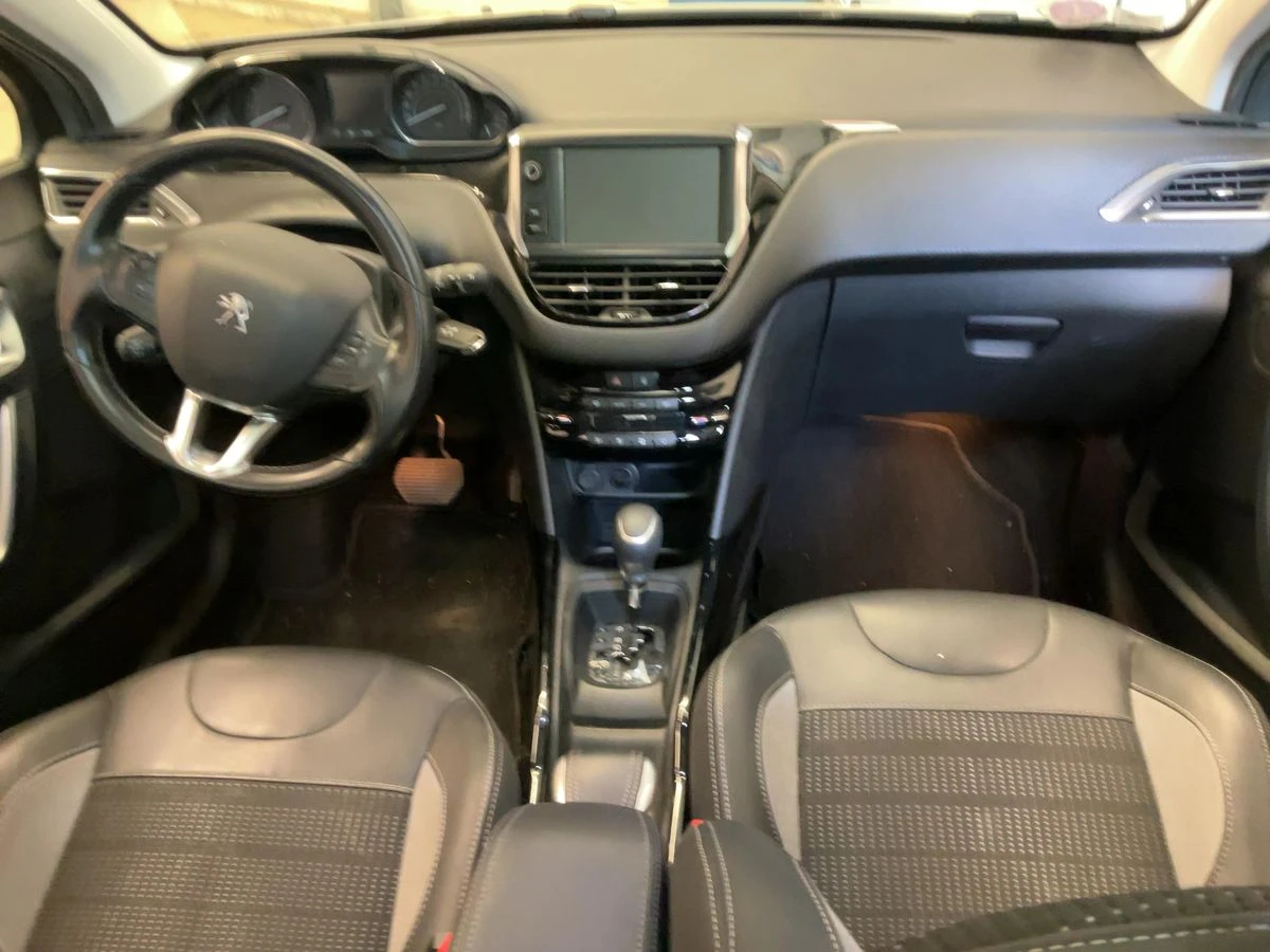 Peugeot 2008 БЕНЗИН* АВТОМАТИК* 2019год.* ОЧАКВАН* ВНОС* * * , снимка 9 - Автомобили и джипове - 49596226