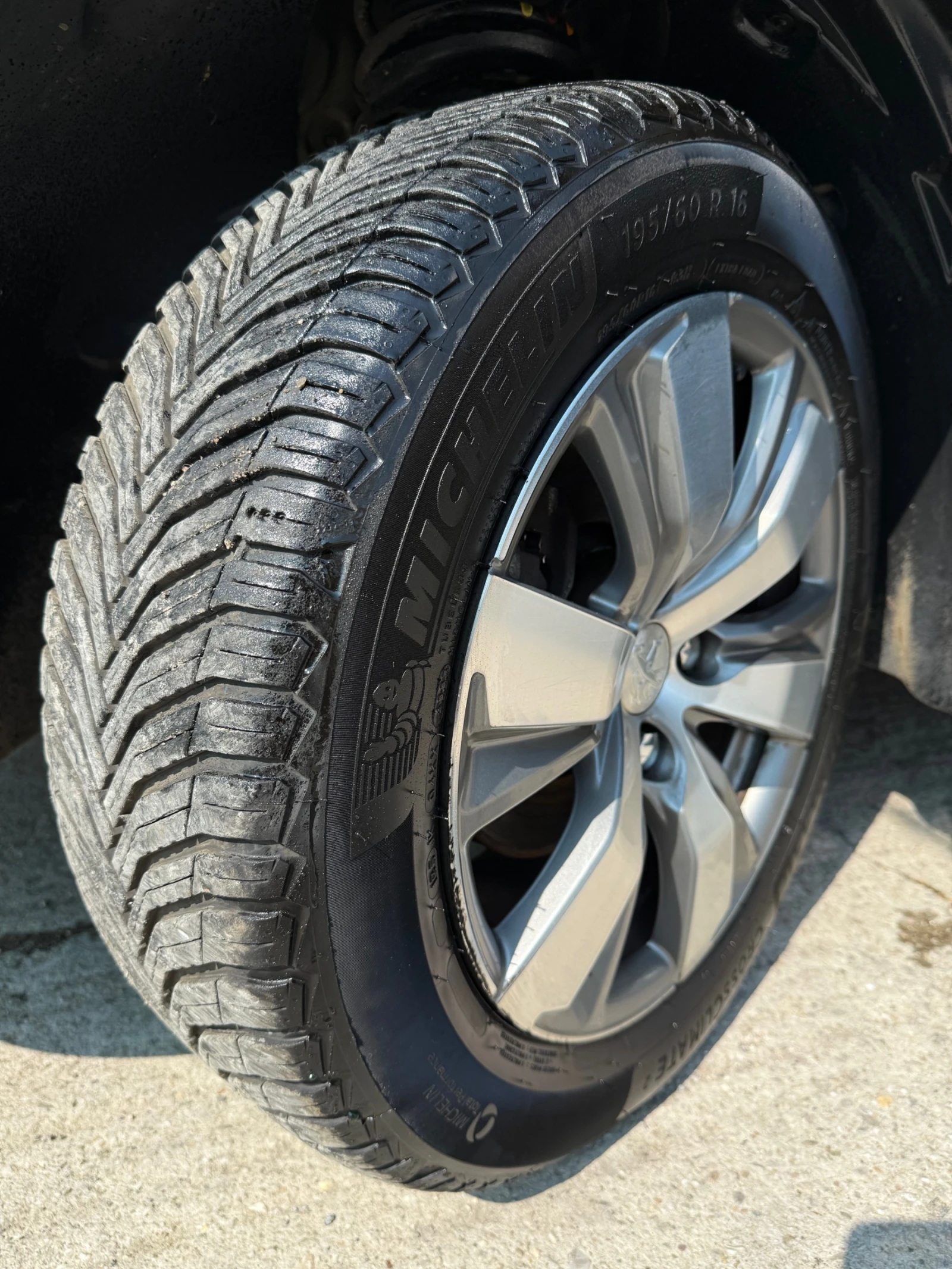 Peugeot 2008 1.6* Бензин* 114хил.км.* 120кс* * *  - изображение 9