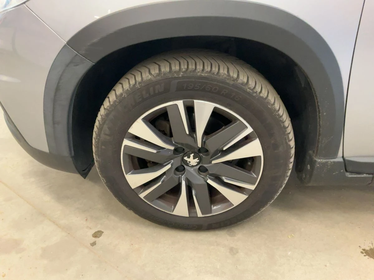 Peugeot 2008 БЕНЗИН* АВТОМАТИК* 2019год.* ОЧАКВАН* ВНОС* * * , снимка 7 - Автомобили и джипове - 49596226