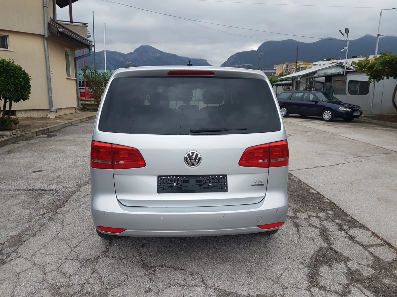 VW Touran 1.6TDI 7места - изображение 7
