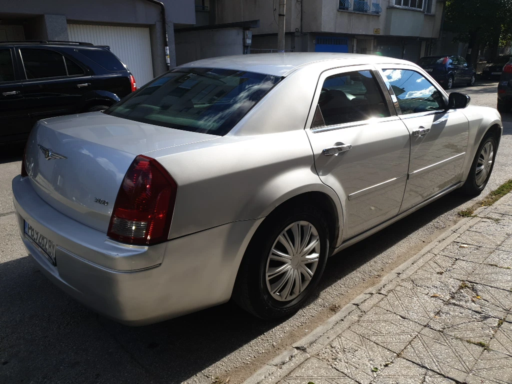Chrysler 300c  - изображение 3