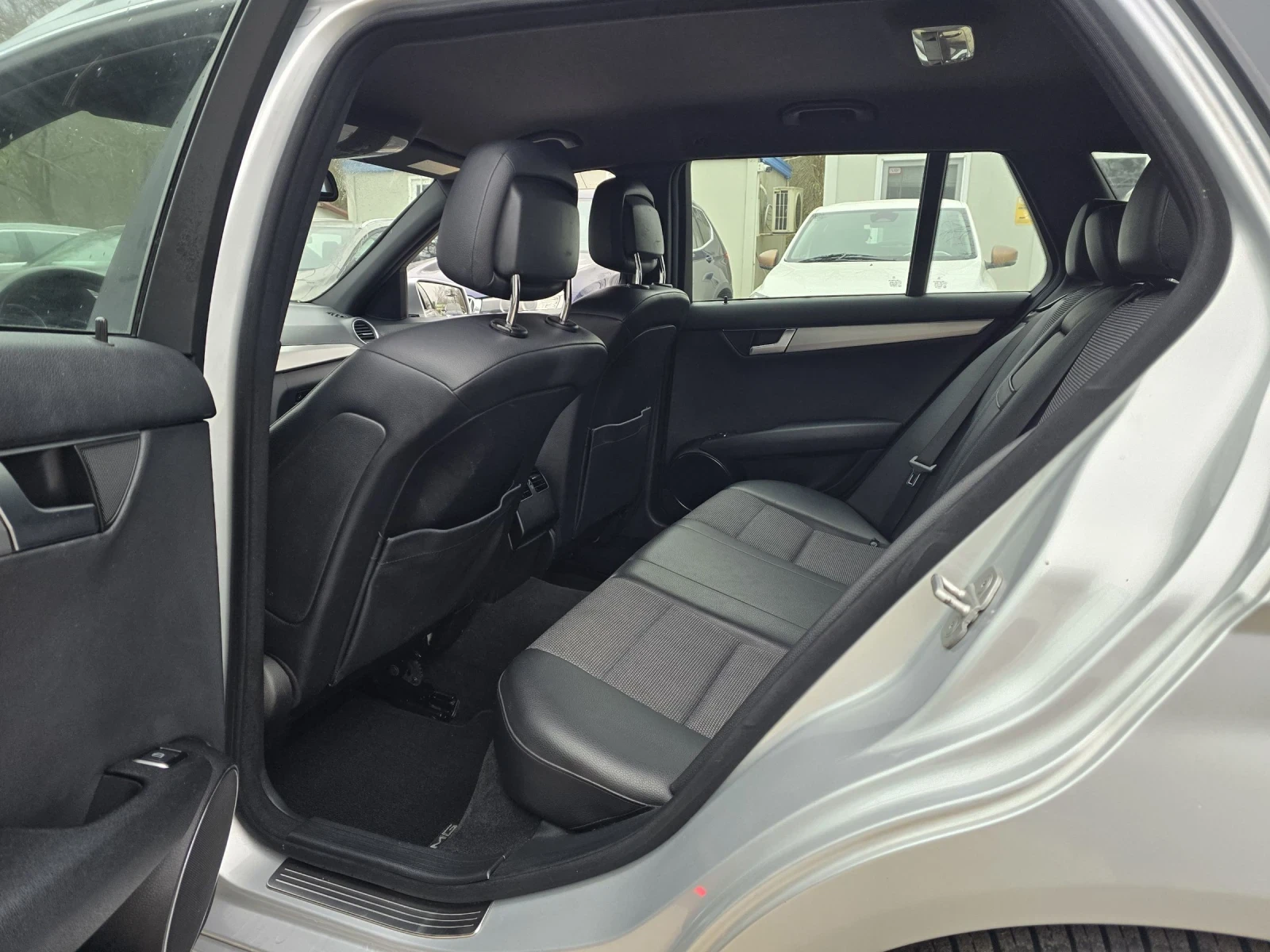 Mercedes-Benz C 250 CDI 204�.� AMG 4MATIC  | Mobile.bg � ����������� 11