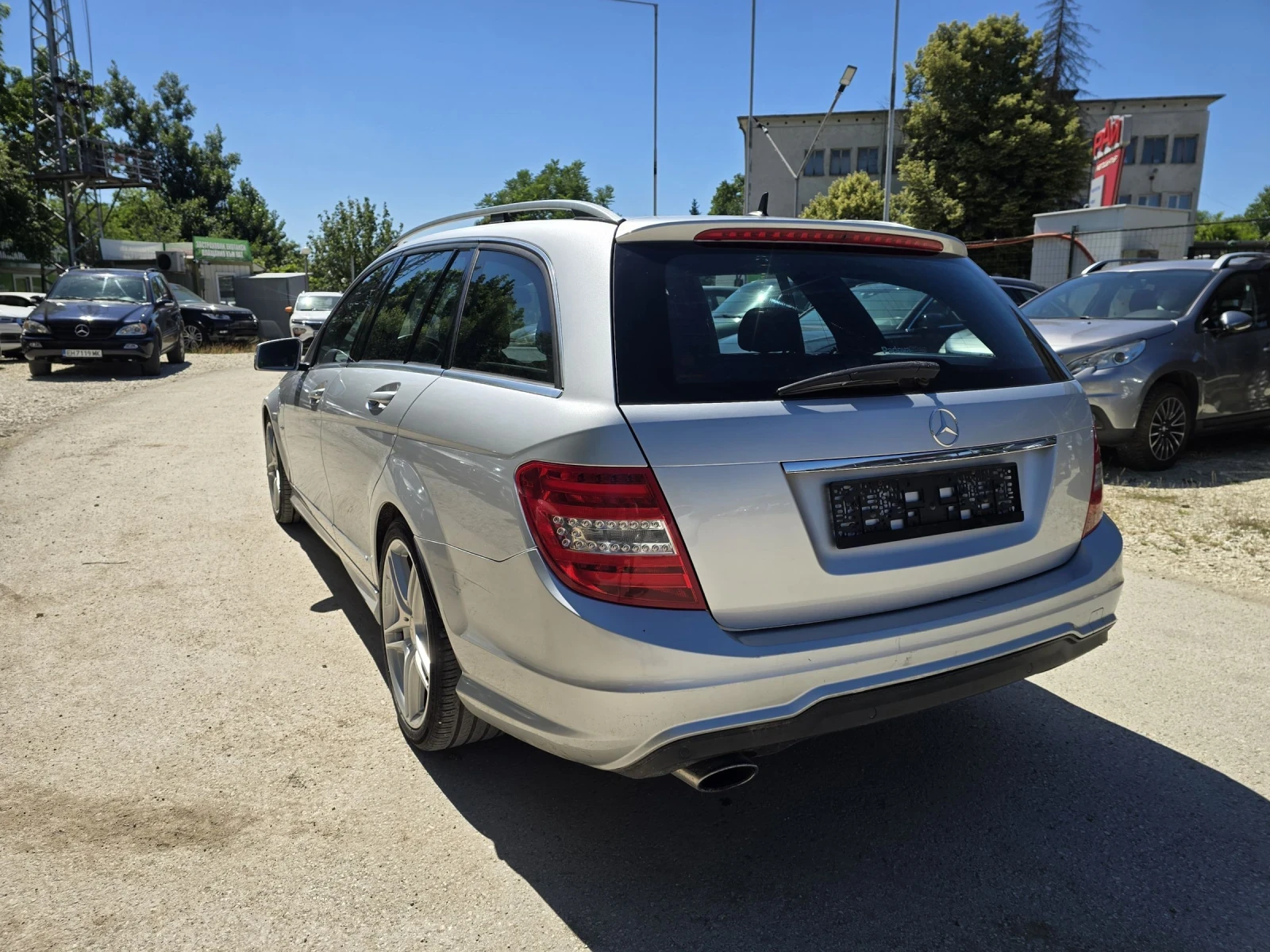 Mercedes-Benz C 250 CDI 204к.с AMG 4MATIC , снимка 3 - Автомобили и джипове - 52859267