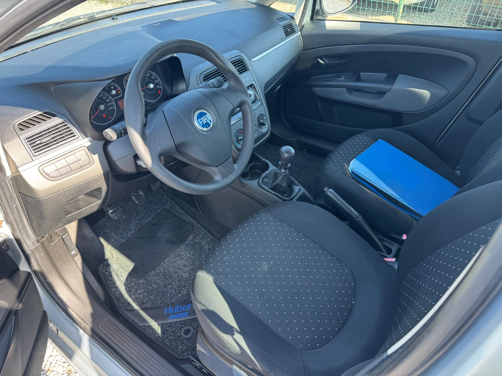 Fiat Punto 1.4i* Климатик* Германия* Оригинал* 177 000 км - изображение 9