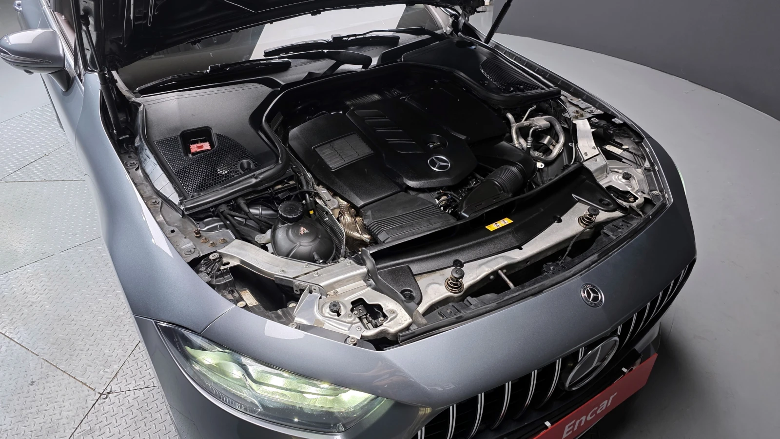 Mercedes-Benz CLS 300 D / AMG-PKG / BURMESTER / ОБДУХВАНЕ / ДИСТРОНИК, снимка 6 - Автомобили и джипове - 53930664