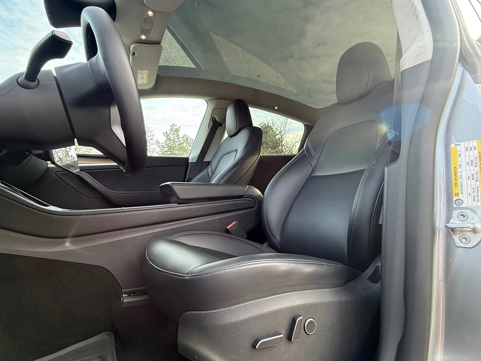 Tesla Model Y Performance AWD ГАРАНЦИЯ, снимка 10 - Автомобили и джипове - 53994175