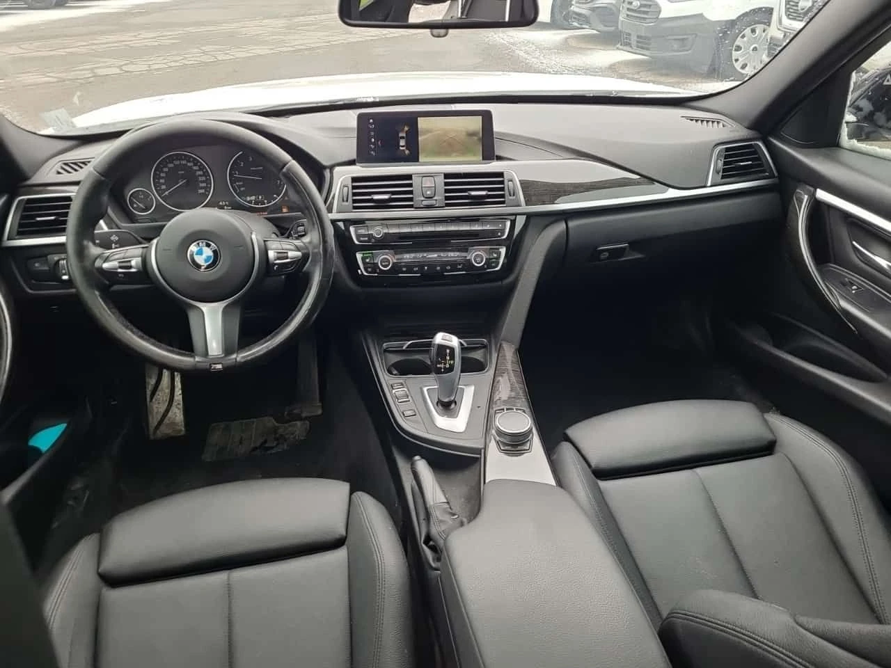 BMW 330 М 330I XDRIVE /CARFAX /2 Ключа/Подгрев/Шибедах, снимка 9 - Автомобили и джипове - 54128655