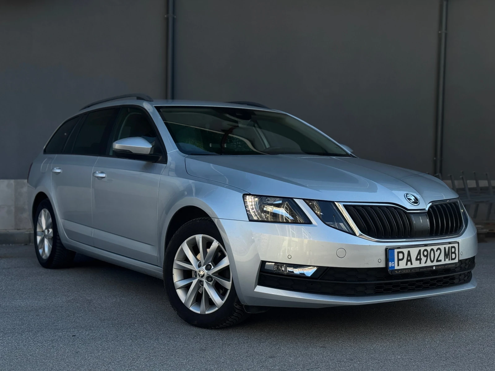 Skoda Octavia, снимка 2 - Автомобили и джипове - 54303814