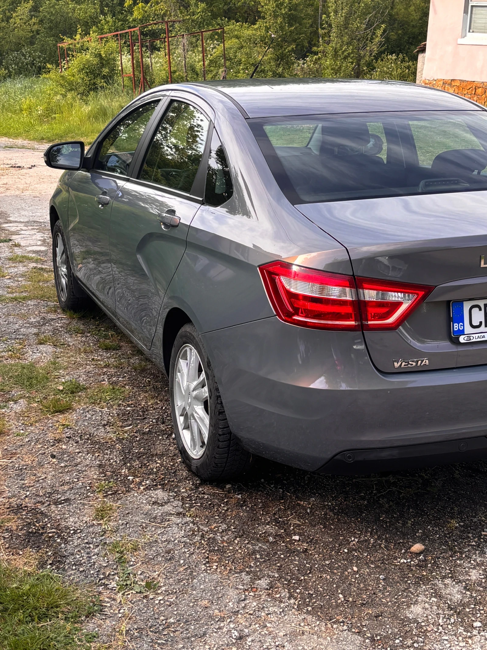 Lada Vesta | Mobile.bg � ����������� 4