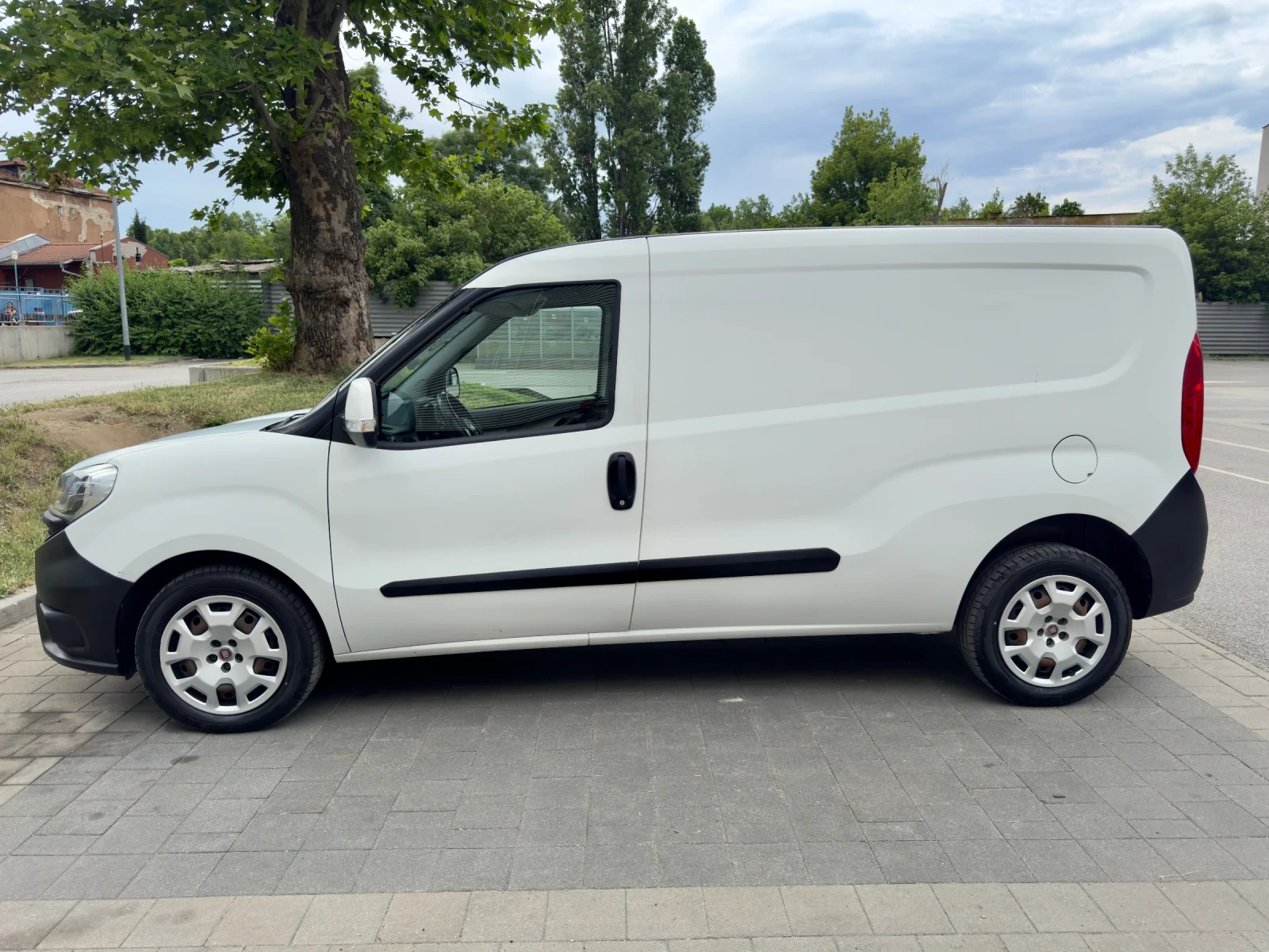 Fiat Doblo 1.4i CNG , снимка 4 - Автомобили и джипове - 54878280