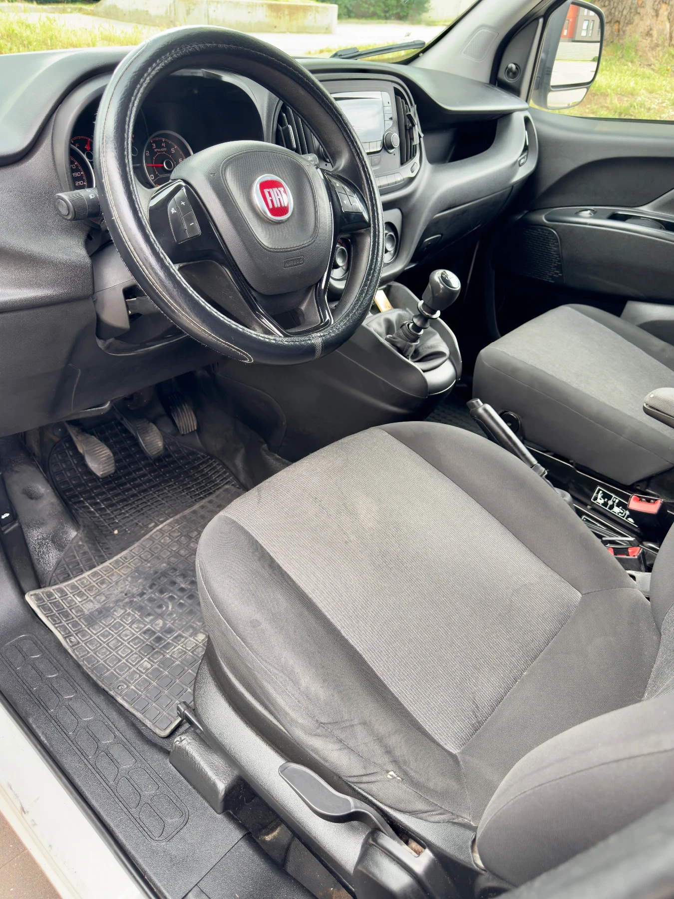 Fiat Doblo 1.4i CNG , снимка 11 - Автомобили и джипове - 54878280