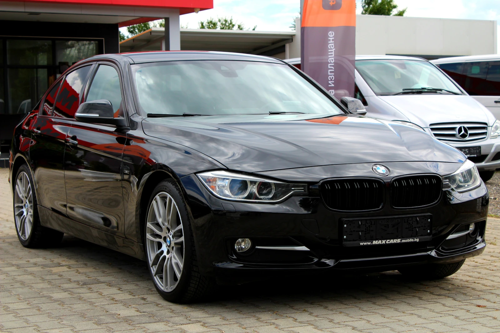 BMW 320 D xDrive SPORT/СОБСТВЕН ЛИЗИНГ, снимка 2 - Автомобили и джипове - 54895896