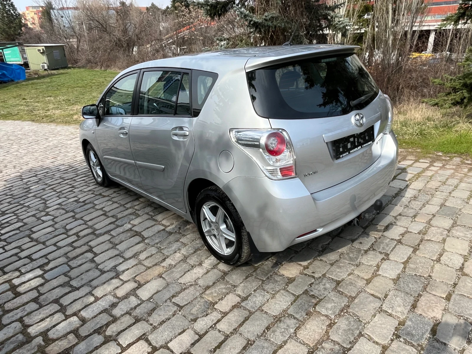 Toyota Corolla verso 1.8i avtomat, снимка 9 - Автомобили и джипове - 55303742