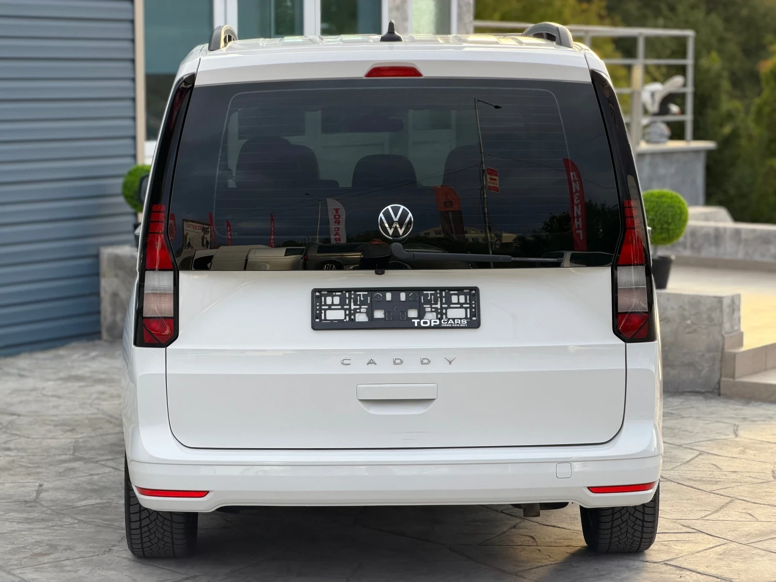 VW Caddy California Maxi , снимка 5 - Автомобили и джипове - 56259822