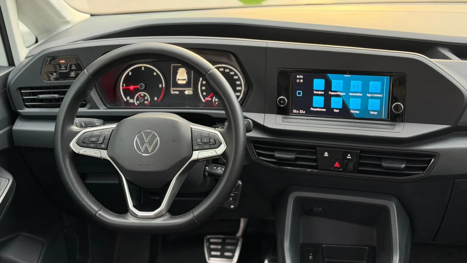 VW Caddy California Maxi , снимка 9 - Автомобили и джипове - 56259822