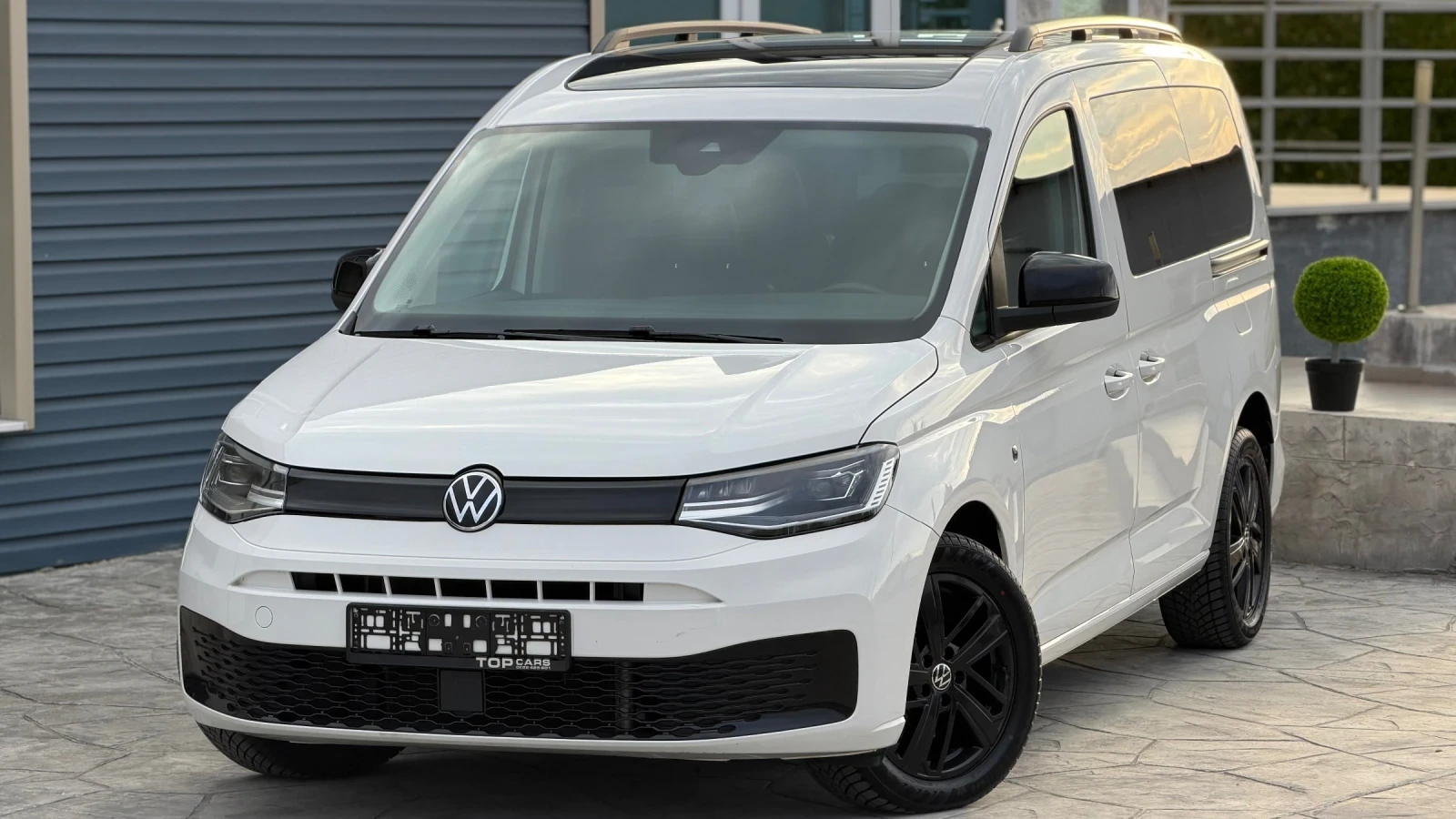 VW Caddy California Maxi 
