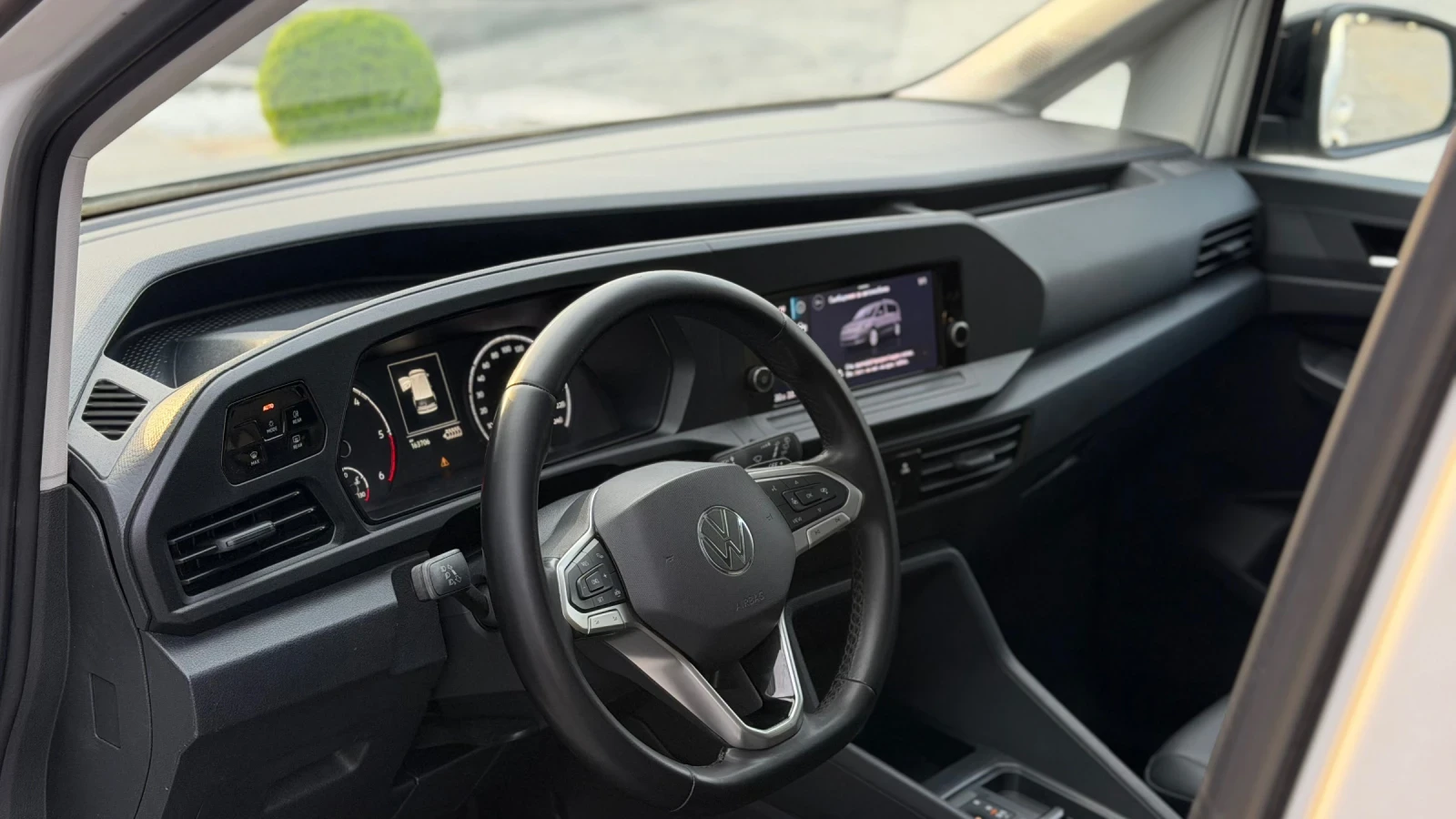 VW Caddy California Maxi , снимка 7 - Автомобили и джипове - 56259822