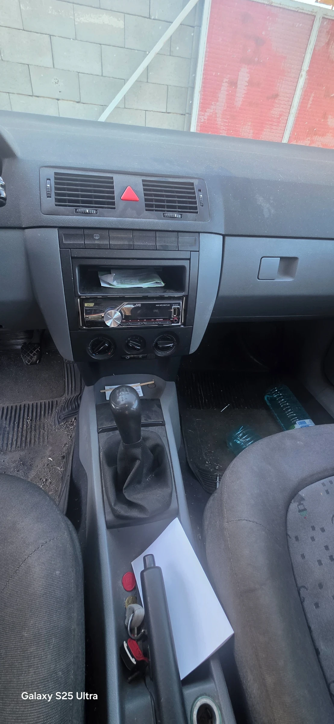 Skoda Fabia 1.9sdi, снимка 5 - Автомобили и джипове - 56347510