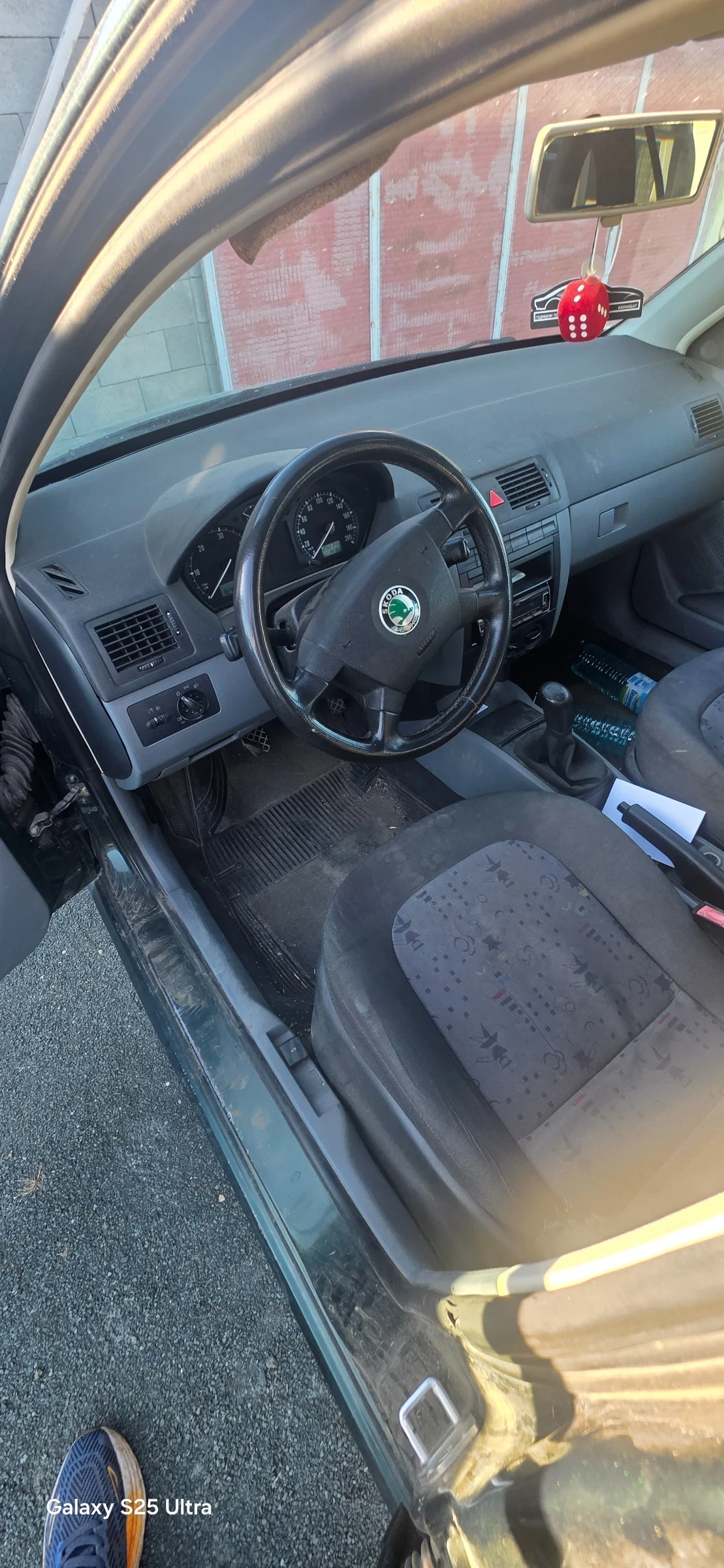 Skoda Fabia 1.9sdi, снимка 4 - Автомобили и джипове - 56347510