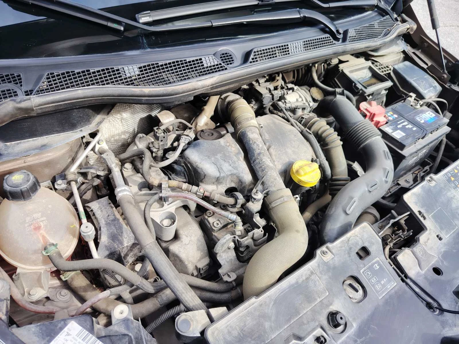 Renault Captur, снимка 13 - Автомобили и джипове - 56448597