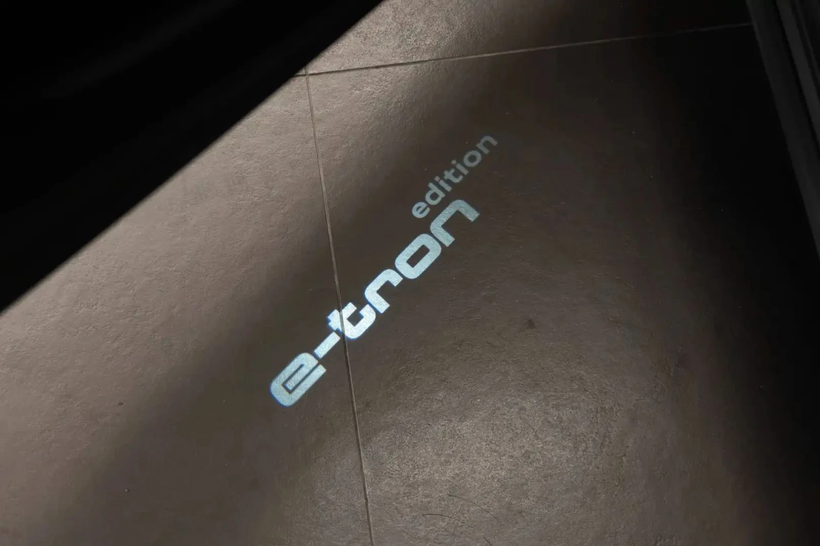Audi E-Tron | Mobile.bg � ����������� 15