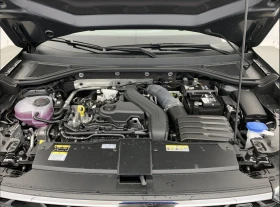 VW T-Roc 1.5 TSI R-Line | Automatic | 49 km! | Mobile.bg    10
