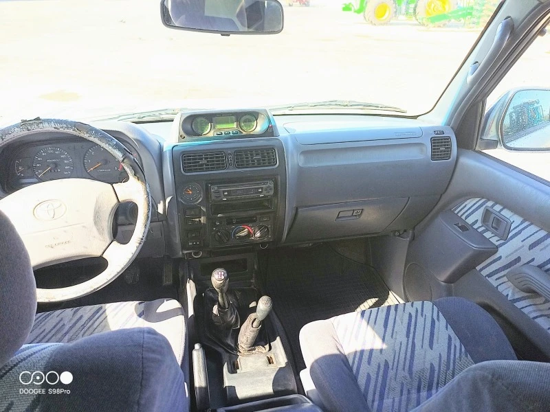 Toyota Land cruiser 3.0 Turbo, снимка 8 - Автомобили и джипове - 48236885