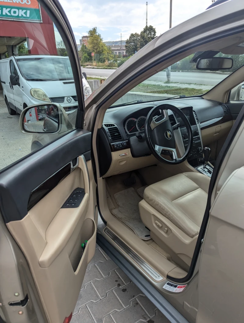 Chevrolet Captiva LT - 4x4, КОЖА, КЛИМА, ПОДГРЕВ, снимка 5 - Автомобили и джипове - 48093620