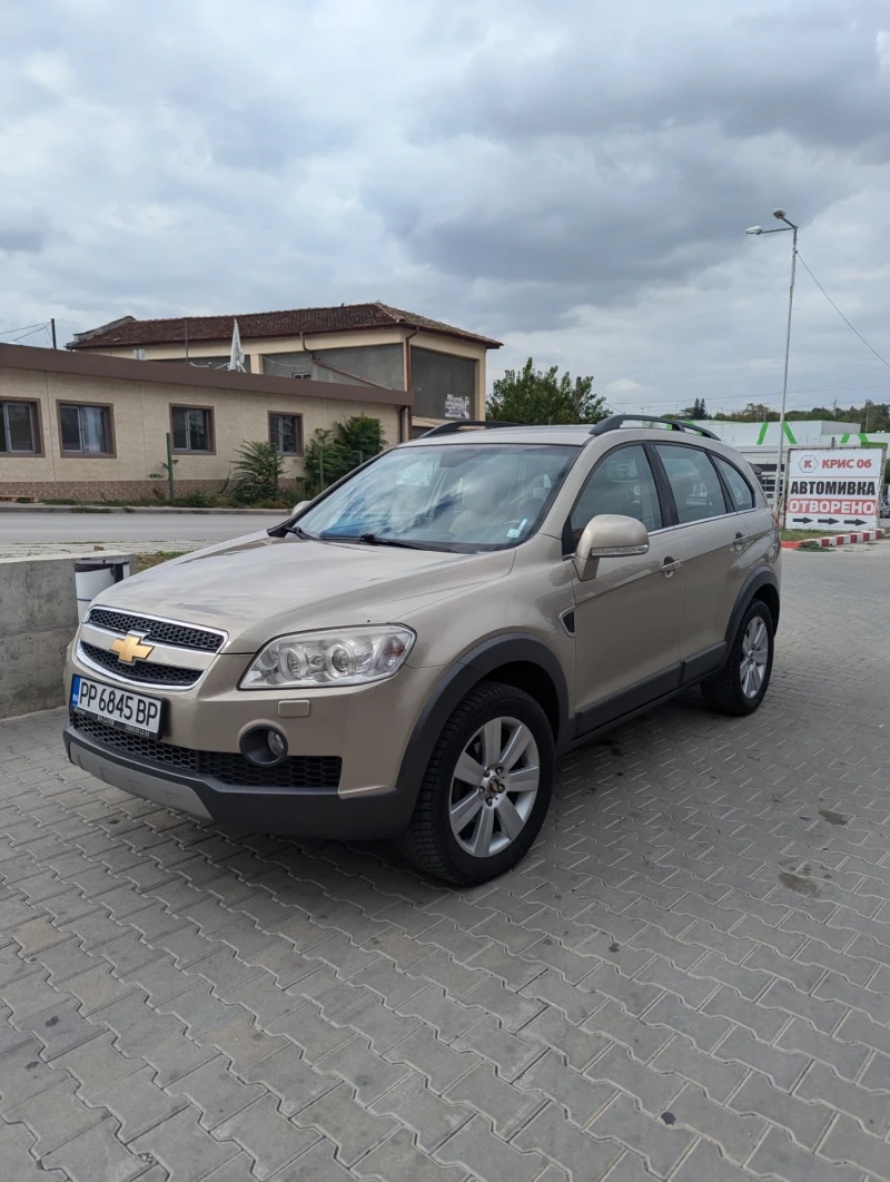 Chevrolet Captiva LT - 4x4, КОЖА, КЛИМА, ПОДГРЕВ, снимка 2 - Автомобили и джипове - 48093620