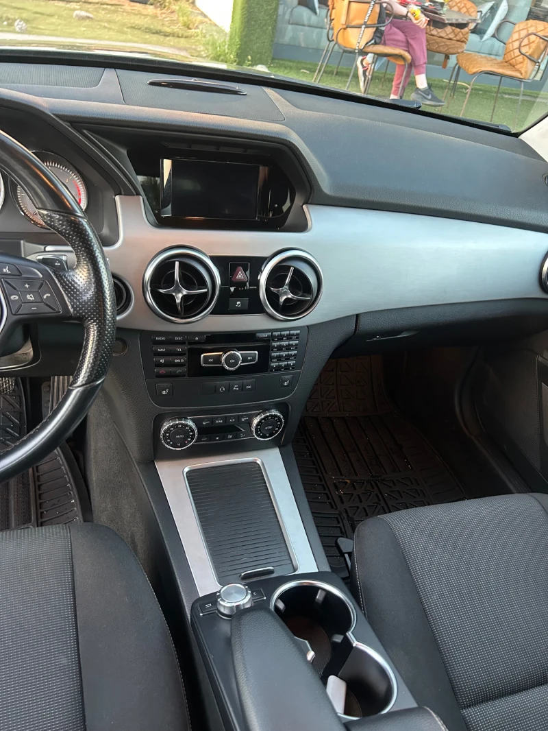 Mercedes-Benz GLK, снимка 8 - Автомобили и джипове - 51850067